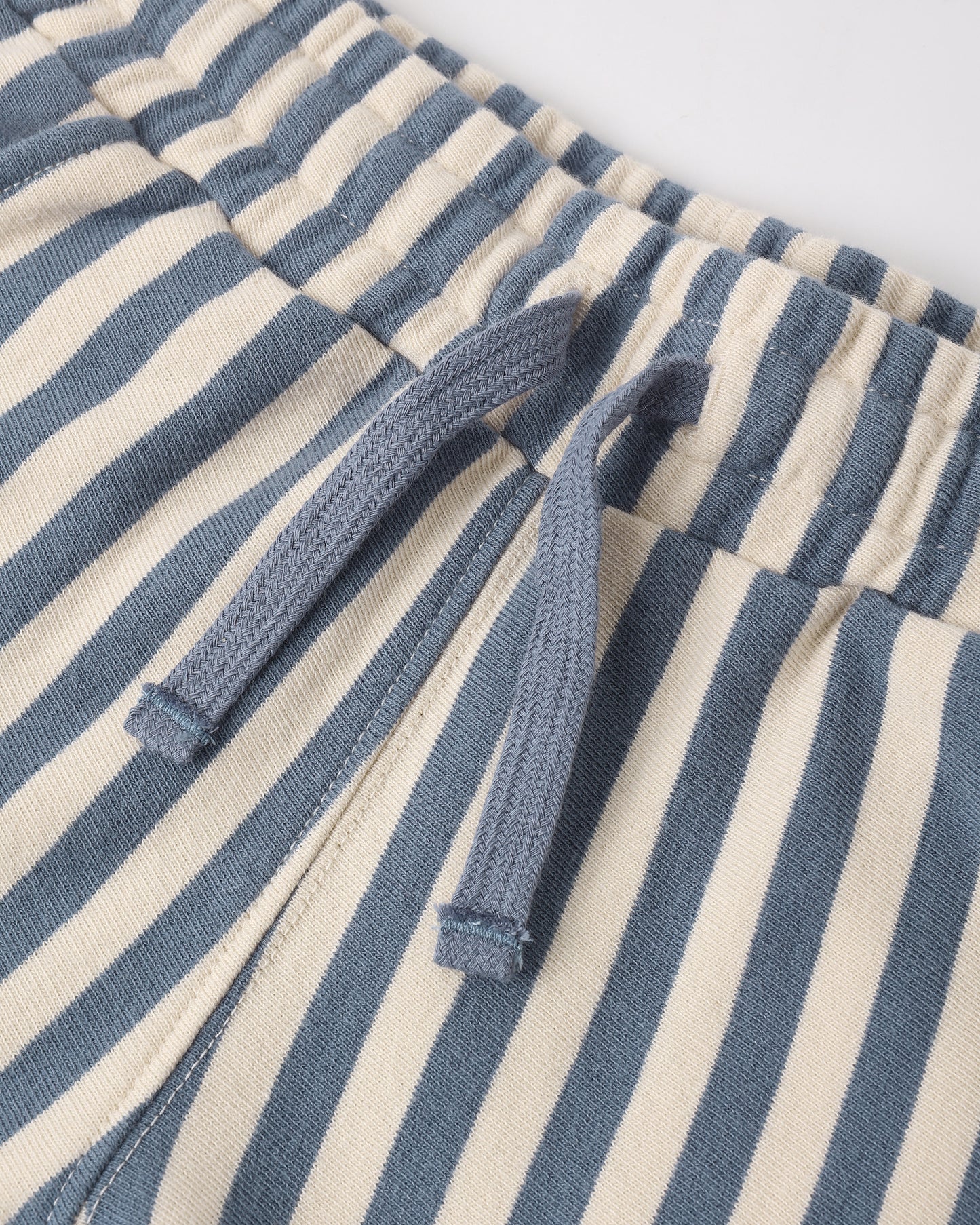 Relaxed Short || Marine Stripe