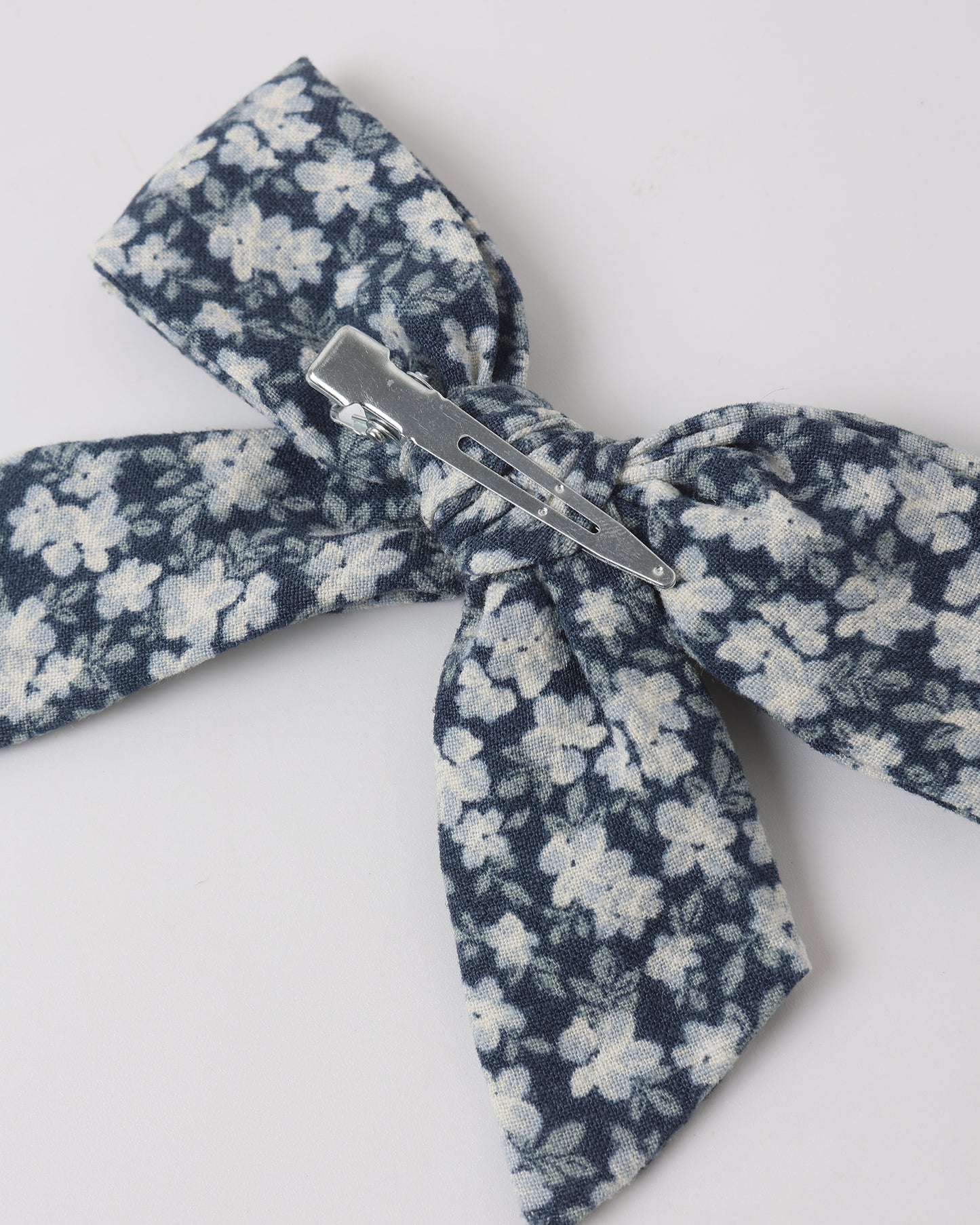 Bow || Navy Floral