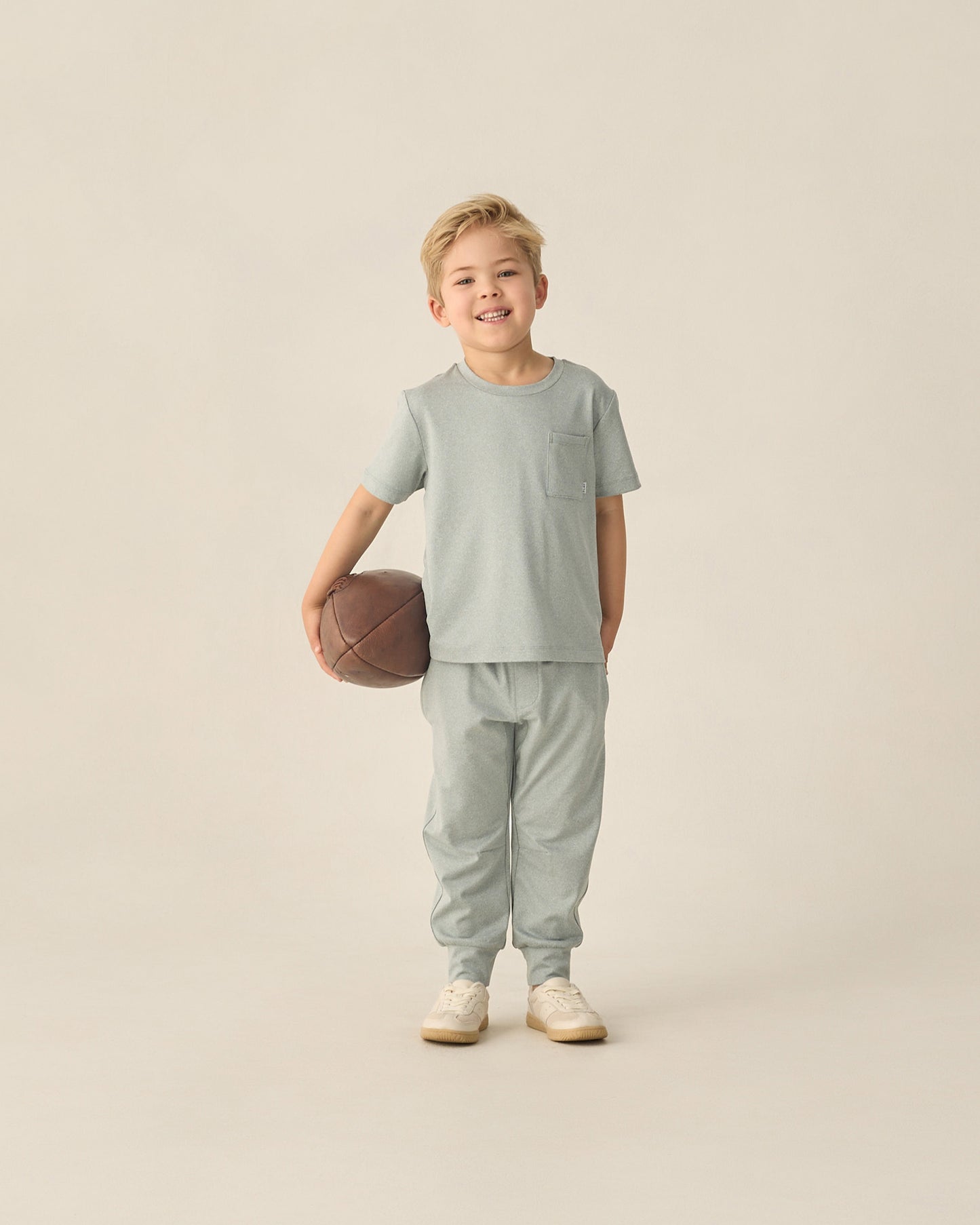 Cove Essential Pocket Tee || Heathered Sea Green