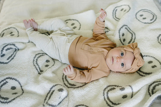Organic Cotton Long Sleeve Ribbed Bodysuit | Latte