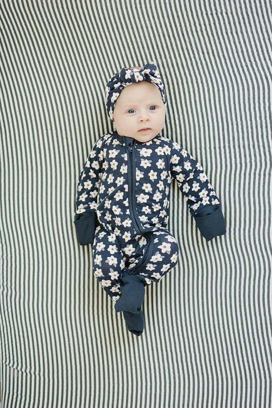 Ribbed Bamboo Zipper | Navy Daisy