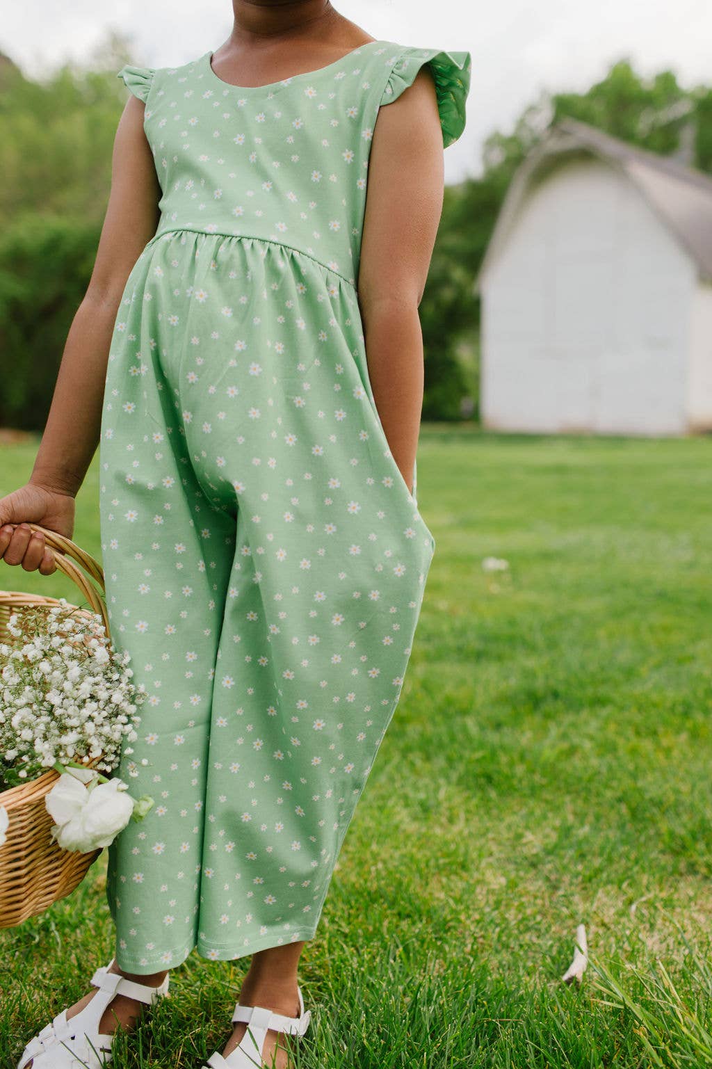 Ruffle Pant Romper in Green Daisy