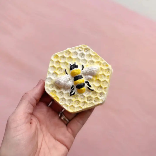 Honey Bee Bath Bomb