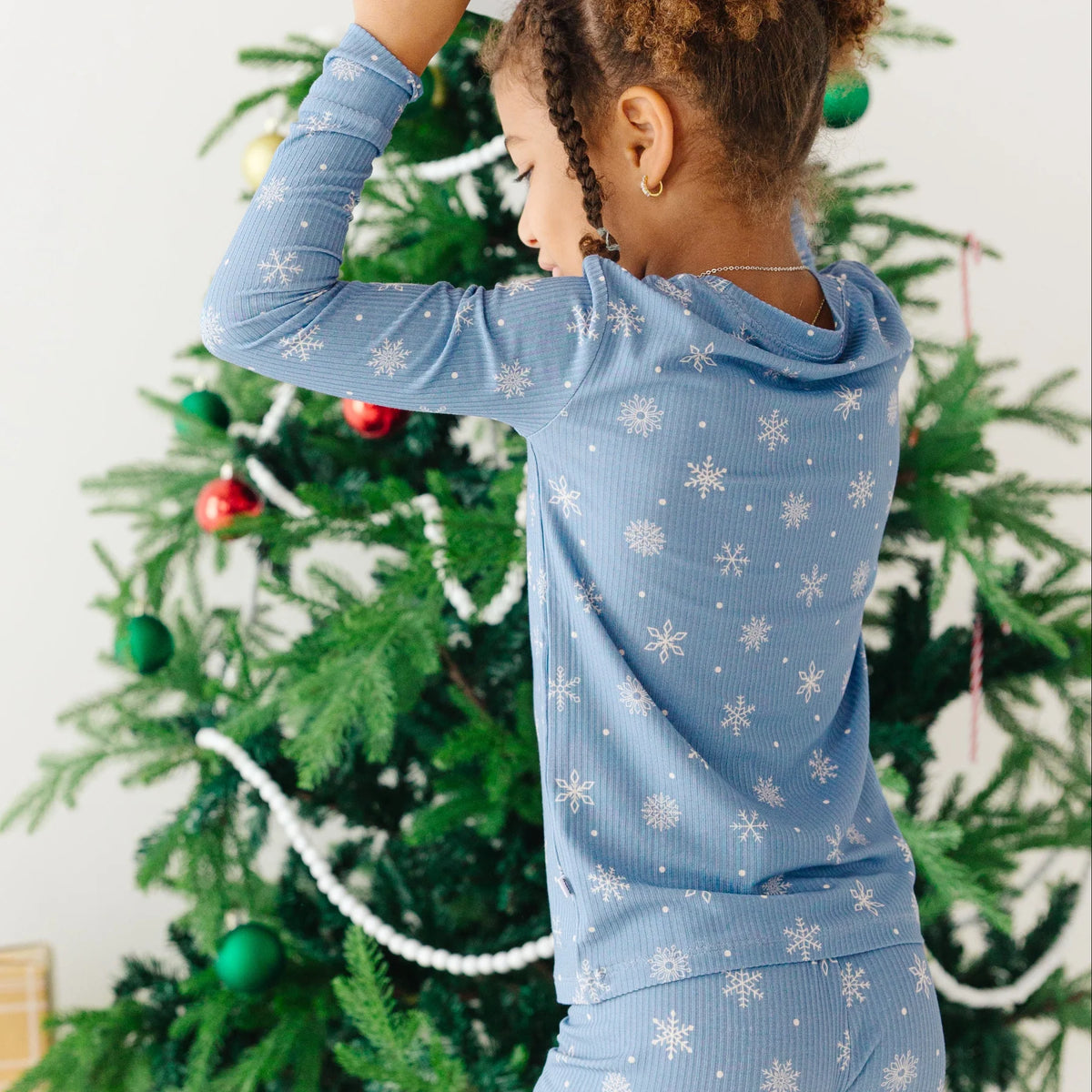 Snowflakes | Small Ribbed Bamboo Zip Sleeper w/ Fold-Over Feet