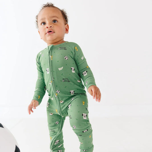 Bamboo Zip Sleeper w/ Fold-Over Feet | Soccer (Small Ribbed)