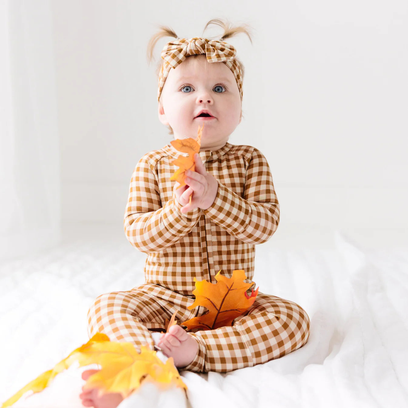 Bamboo Sleeper w/ Fold-Over Feet  | Caramel Small Gingham