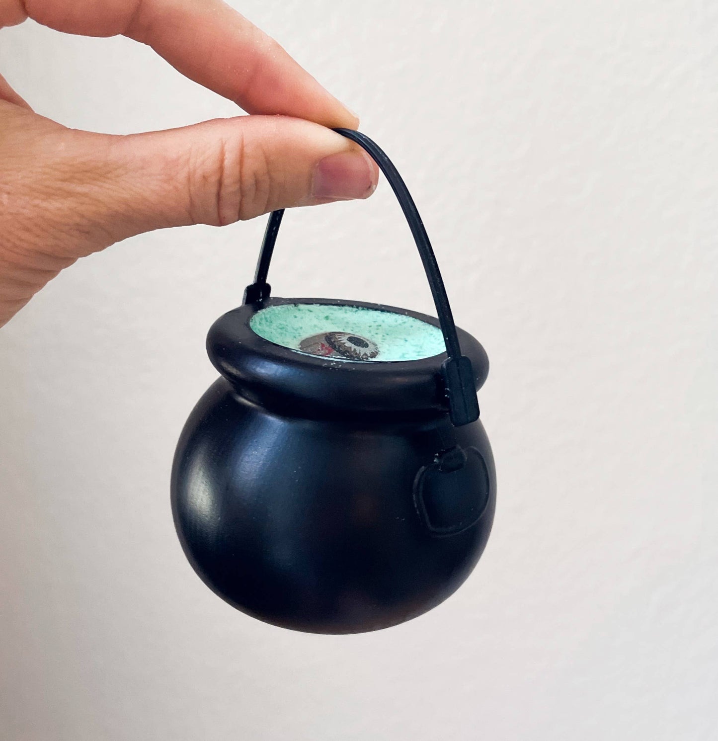 Cauldron Bath Bomb (with hidden toy!)