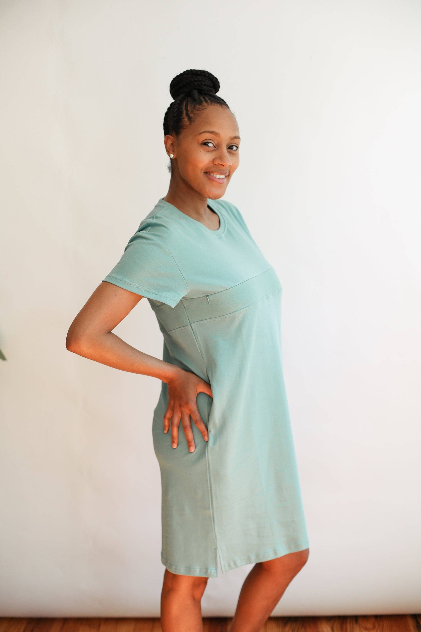 Breastfeeding Invisible Zipper T-Shirt Dress | Soft Teal