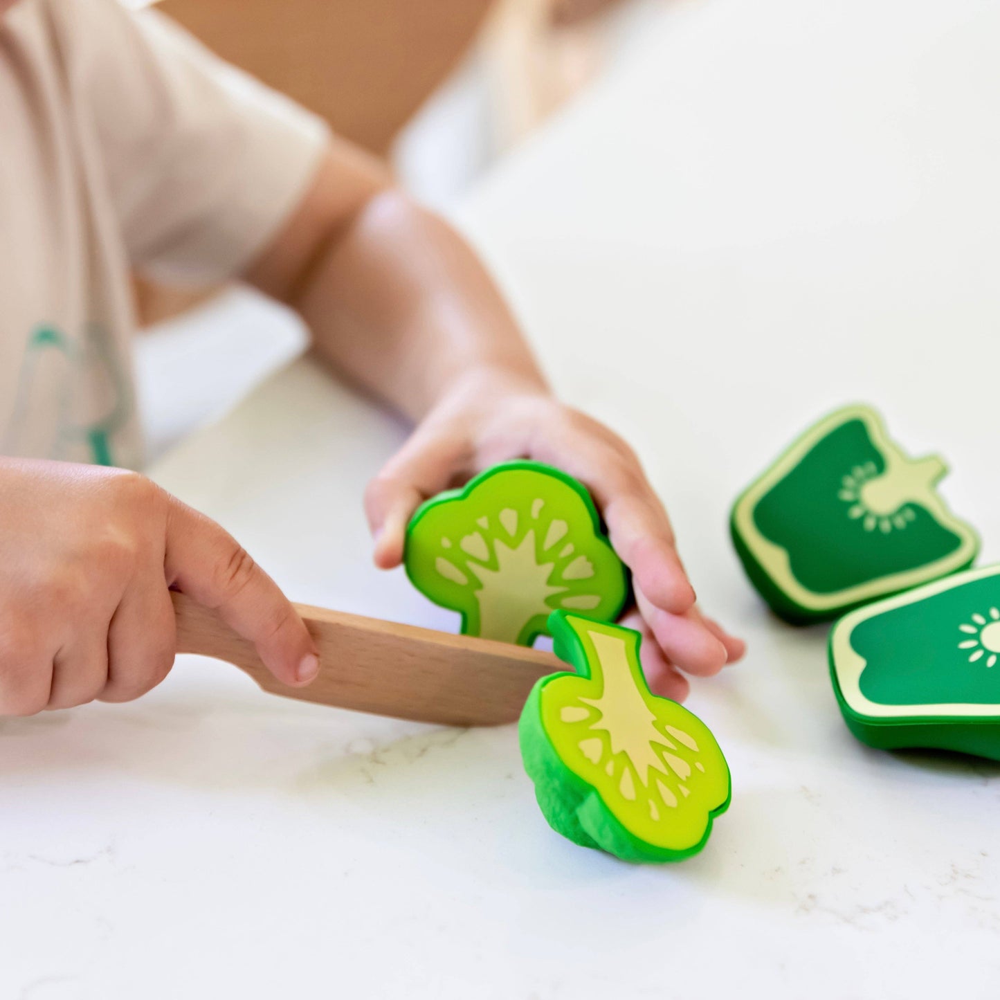 Chop & Play Magnetic Veggies