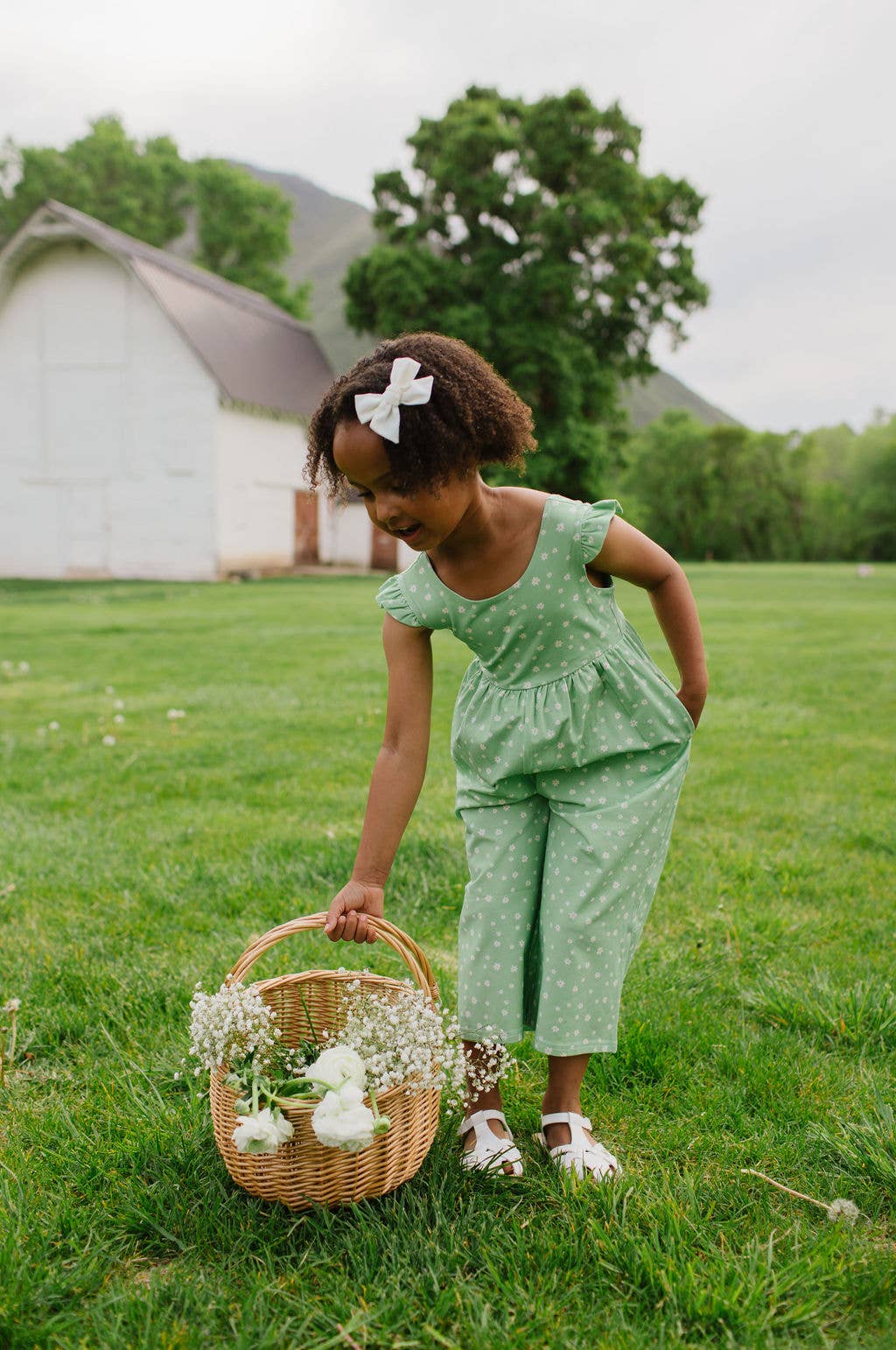 Ruffle Pant Romper in Green Daisy