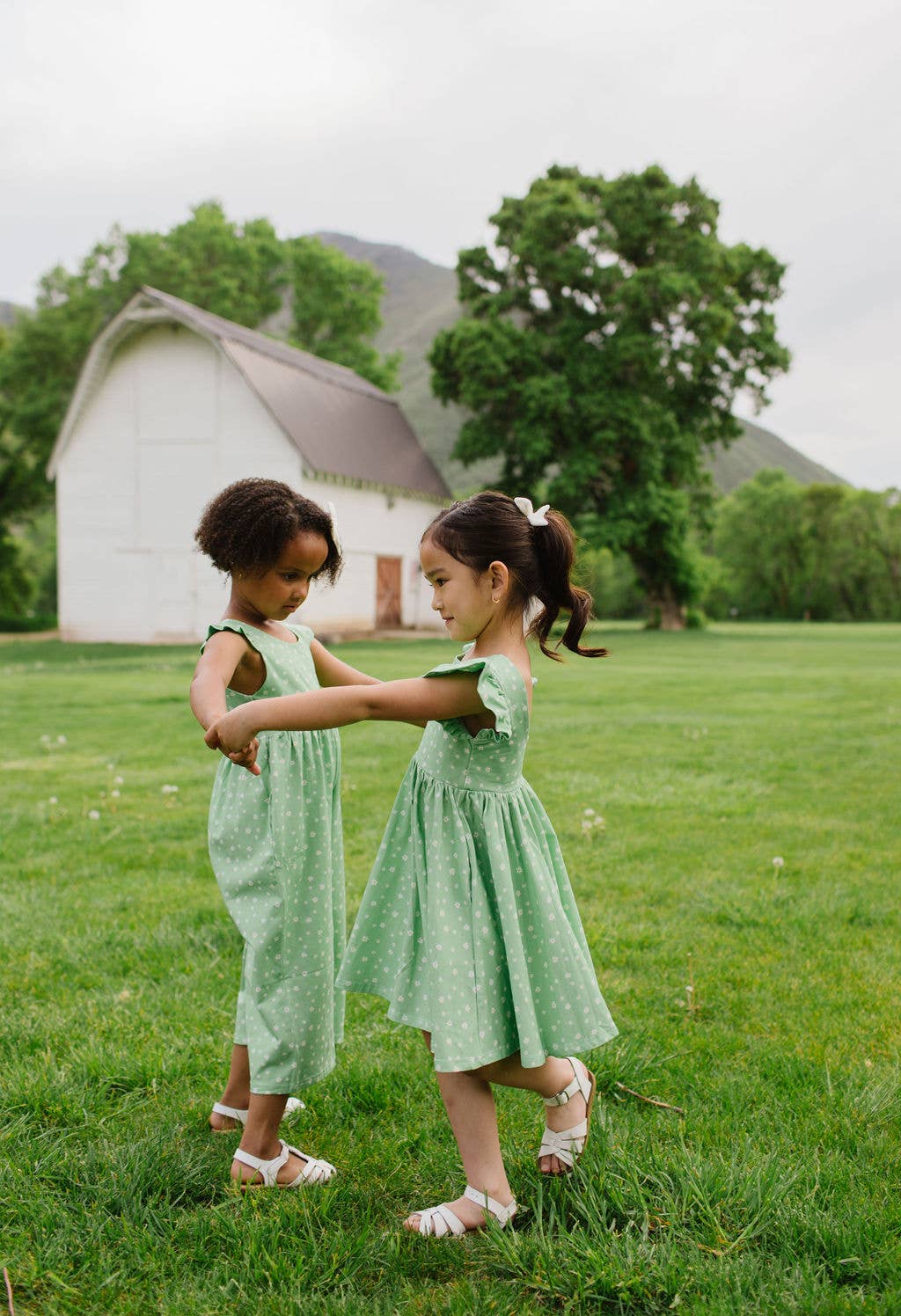 Ruffle Pant Romper in Green Daisy