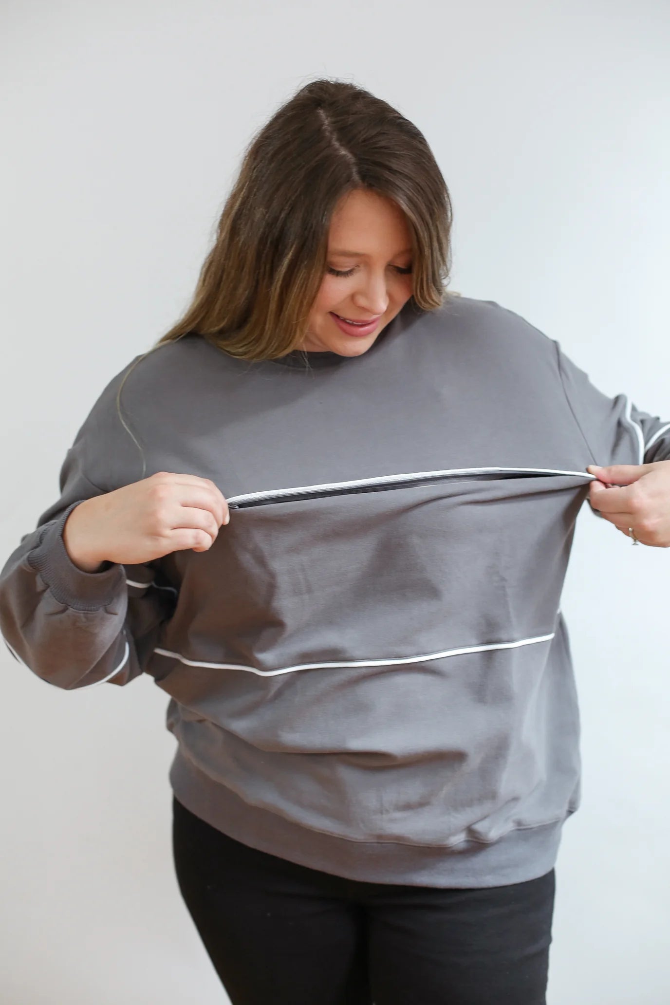Invisible Zipper Breastfeeding Sweatshirt with Piping | Charcoal