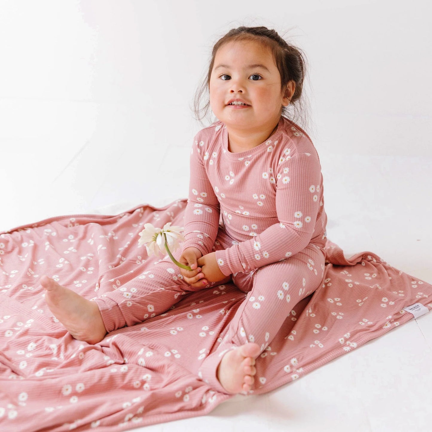 Mauve Blooms | Bamboo Plush Blanket